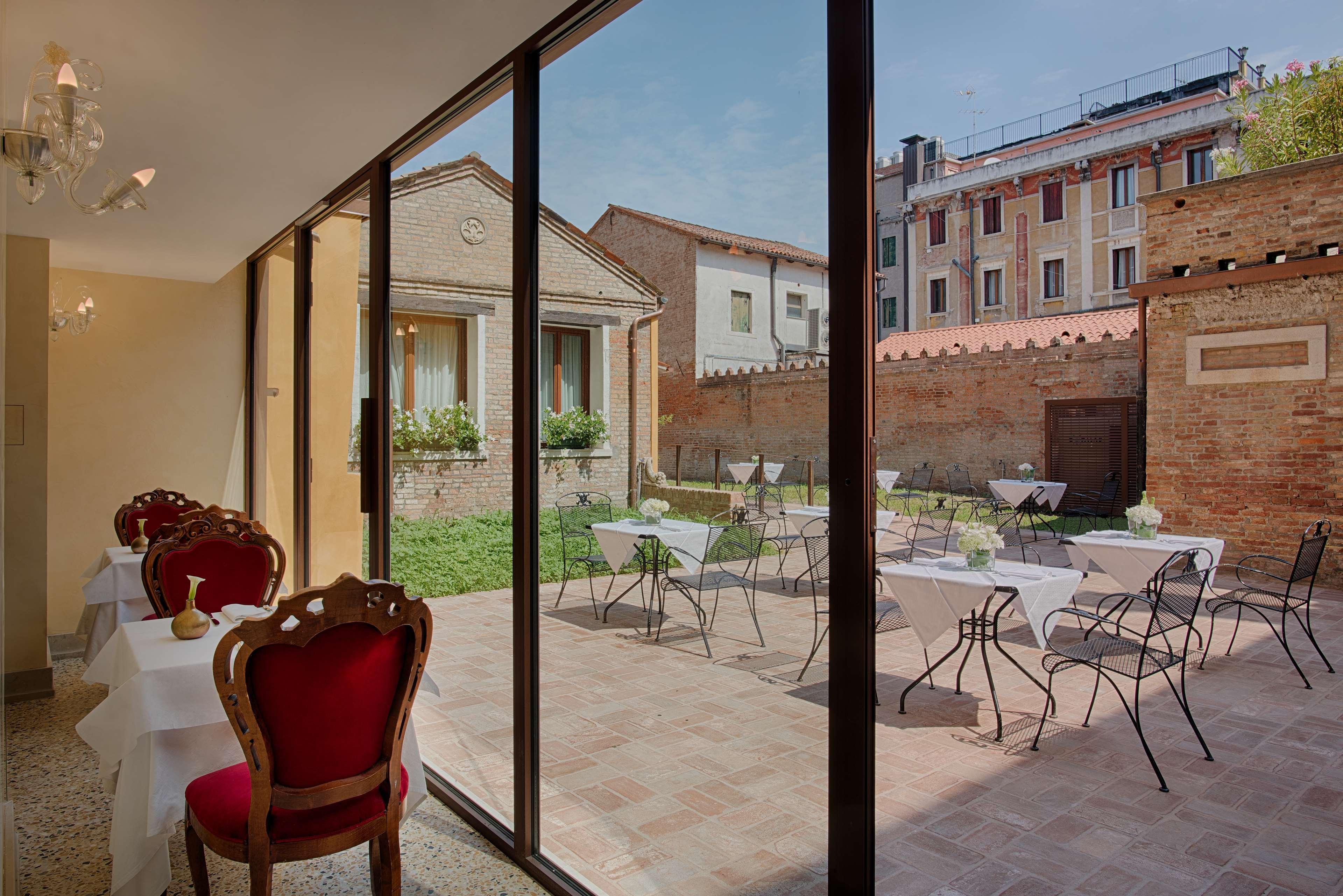 Nh Santa Lucia Hotel Venecia