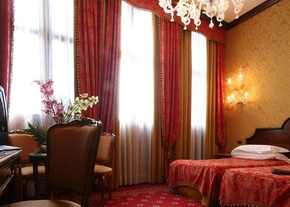 Nh Santa Lucia Hotel Venedig