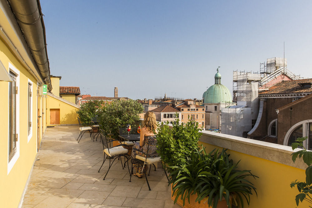 Hotel Nh Santa Lucia
