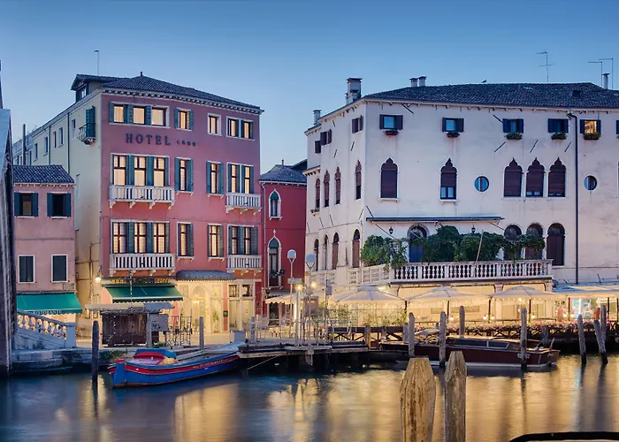 NH Venezia Santa Lucia